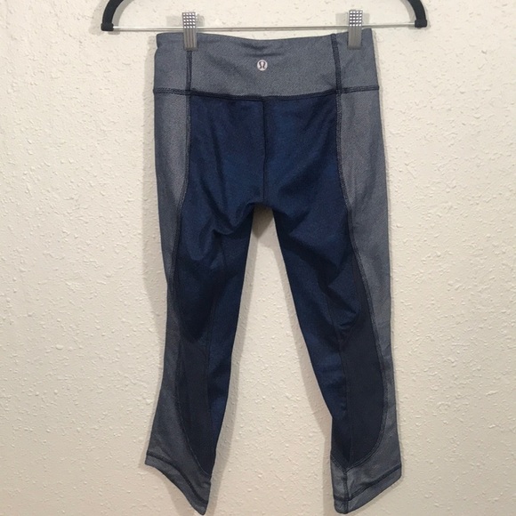 Lululemon Special Edition Sashiko Denim Blue Print Wonder Under Crop Leggings - Picture 9 of 9
